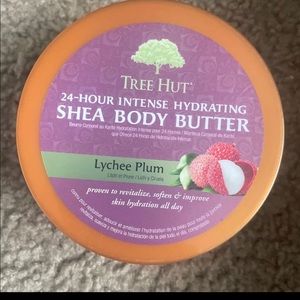 Treehut Lychee & Plum Treehut body butter 
7oz
